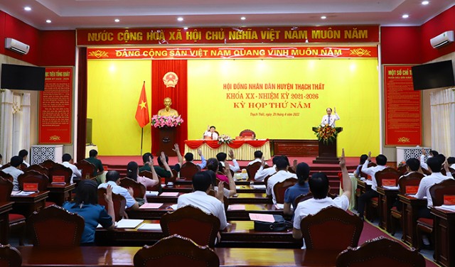 HĐND huyện Thạch Thất thông qua nhiều nghị quyết quan trọng